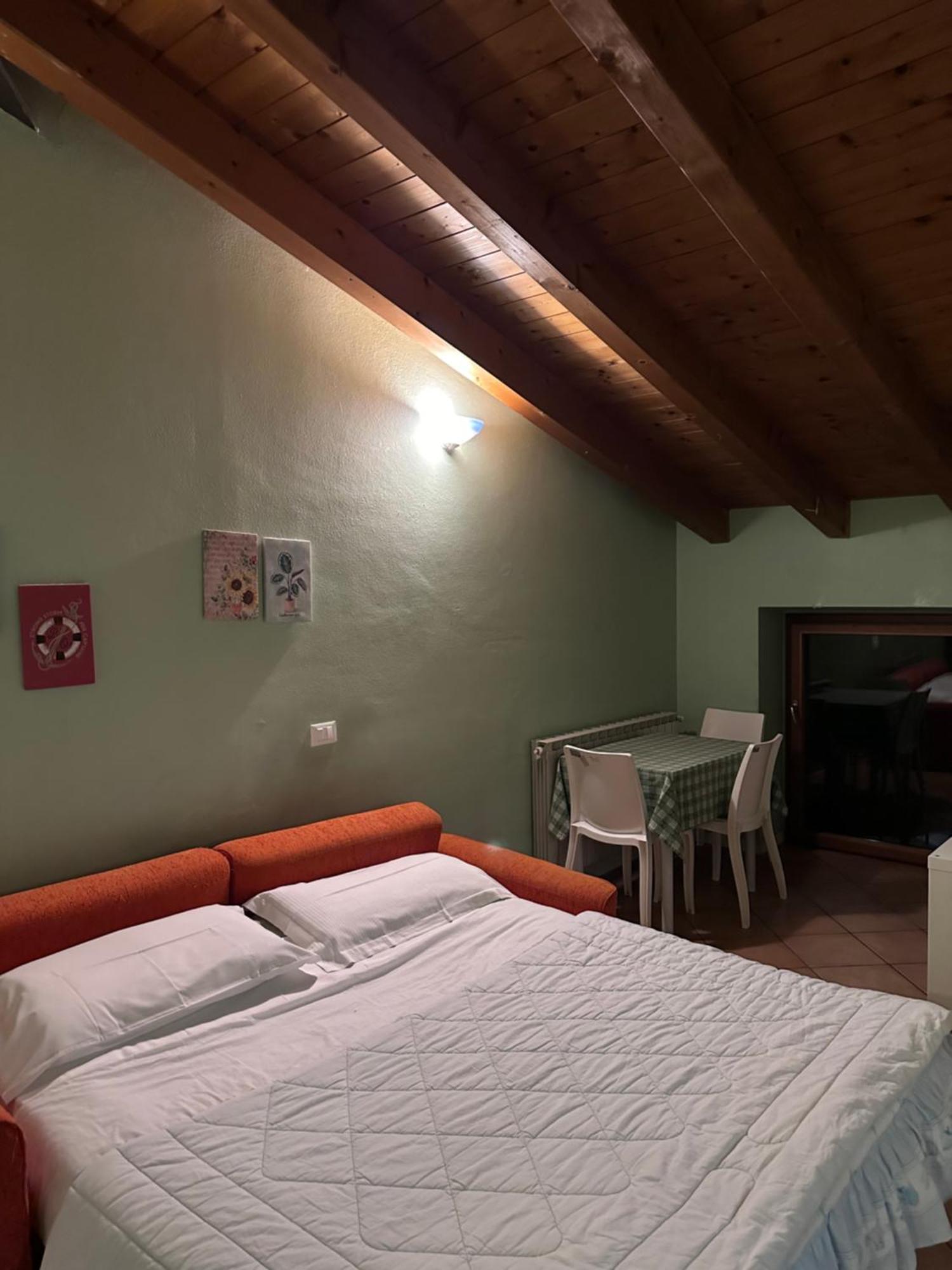 Garibaldi 4 Loft Apartment Brescia Bagian luar foto